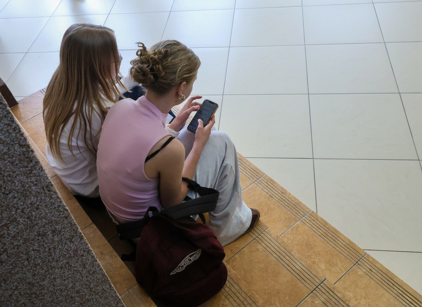 Nadchodzi pokolenie Alfa. Tego szukają nastolatkowie w internecie. „Płytki przekaz” 
