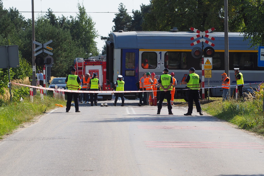 „Pociąg przewrócił się na moją stronę". Relacje świadków po tragedii w Sokolnikach Suchych
